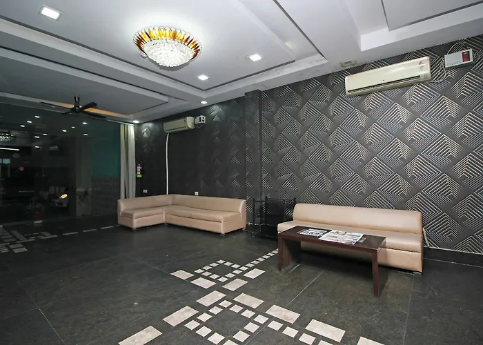 Oyo 9030 Hotel Delhi Airport Plaza New Delhi